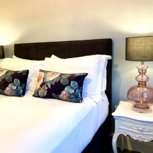 2br apartment in bournemouth close to the beach trade stays